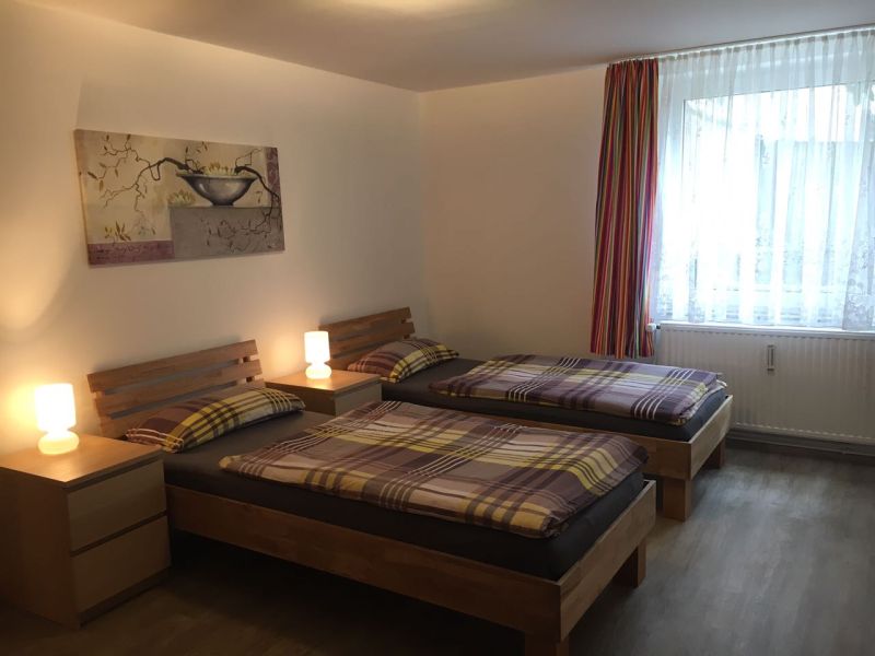 Hannover Möblierte Langzeit-Wohnung Misburg / Groß-Buchholz: Schlafzimmer 1